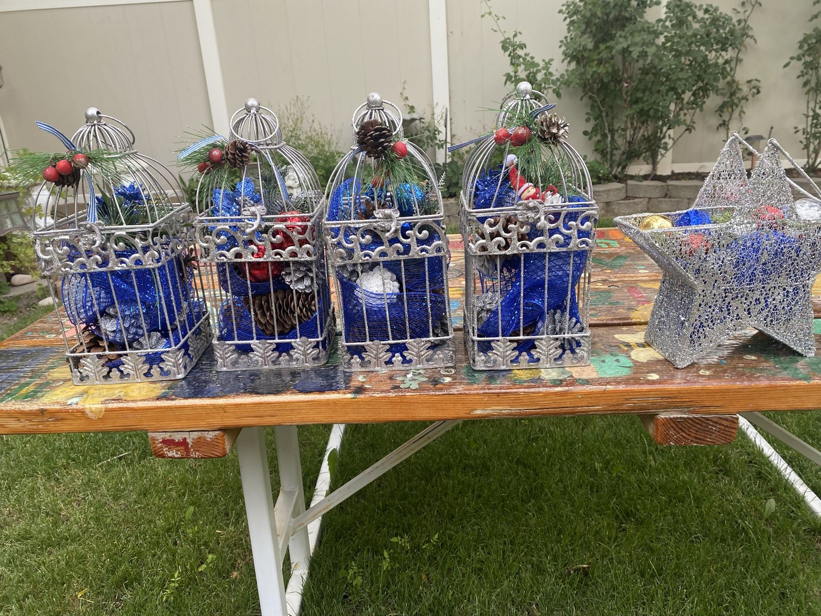 Set of 4 Holiday Decorated Decorative Bird Cages with Pinecones and 2 stars