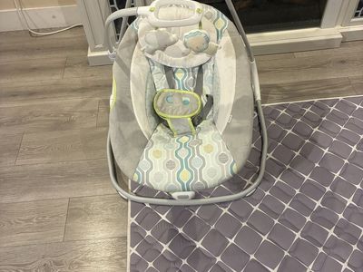 Baby swing