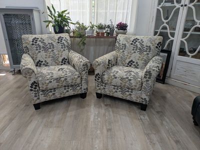 2 arm chairs