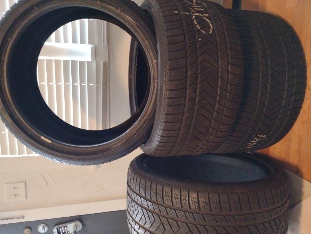 4 or 2 Pirelli Suttozero 315/30 R21