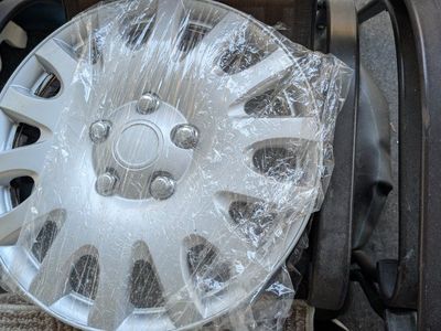 Set of Silver Universal Hubcaps / Wheel Covers