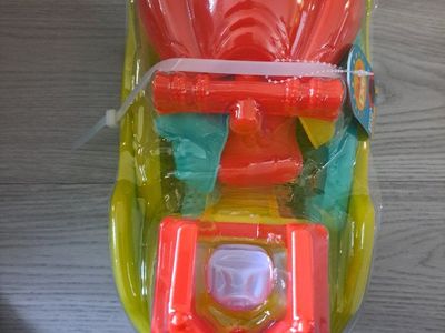 Sun Day 7-Piece Beach Set Pirate Ship Toy