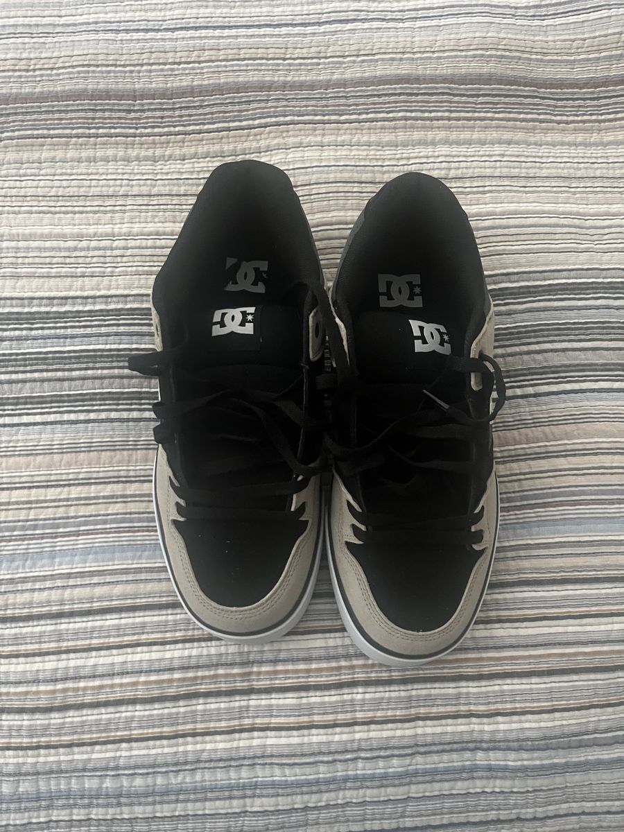 Brand New Pair Of DC Shoes Make Offer