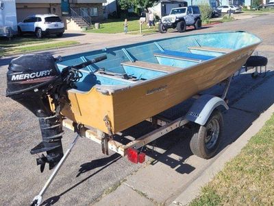 14 foot Smoker Craft fishing boat