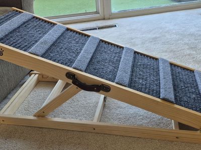 Soko Dog Ramp for Couches and Beds, Adjustable, Portable