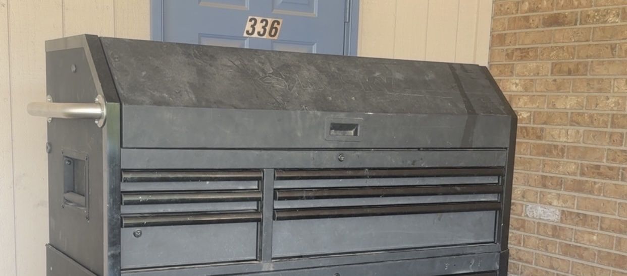 Heavy-Duty Black Metal Tool Chest - Multi-Drawer Storage for Garage/Workshop top only