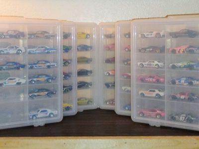 Hot Wheels Extreme Mainlines / Color Shifters / HW Race Team / Real Riders /T-Hunts / Fast Fish/Muscle Tone's / Blvd Bruisers