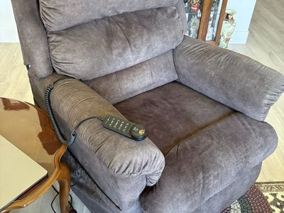 RC Willy Recliner n Lifter