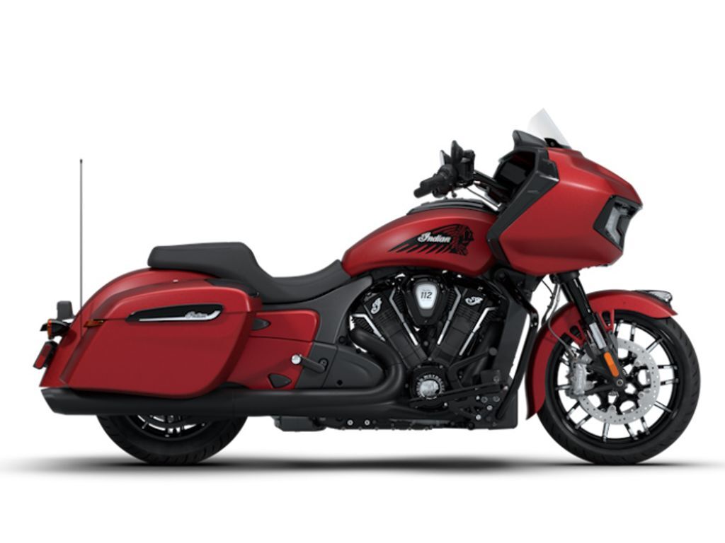 2026 Indian Motorcycle® Challenger® Dark Horse® 112 w/PowerBand Audio Sunset Red Smoke