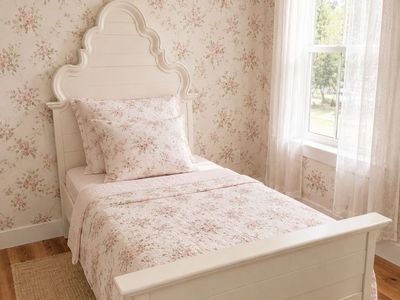 Gorgeous Pottery Barn twin bed, AMAZING DEAL!!!