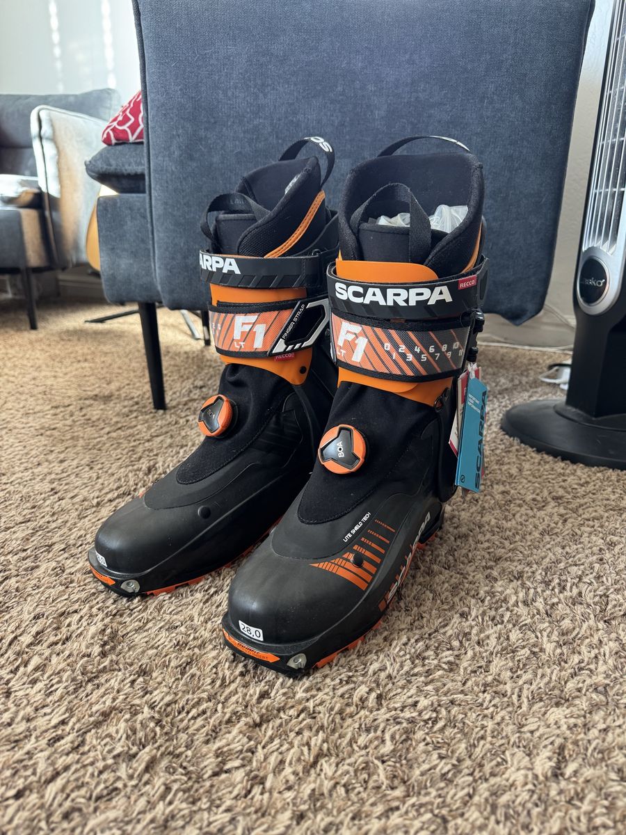 NEW Scarpa F1 LT size 28.0 Ski Touring Boots
