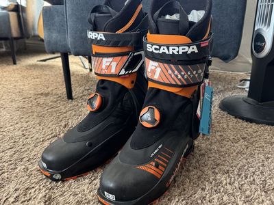 NEW Scarpa F1 LT size 28.0 Ski Touring Boots