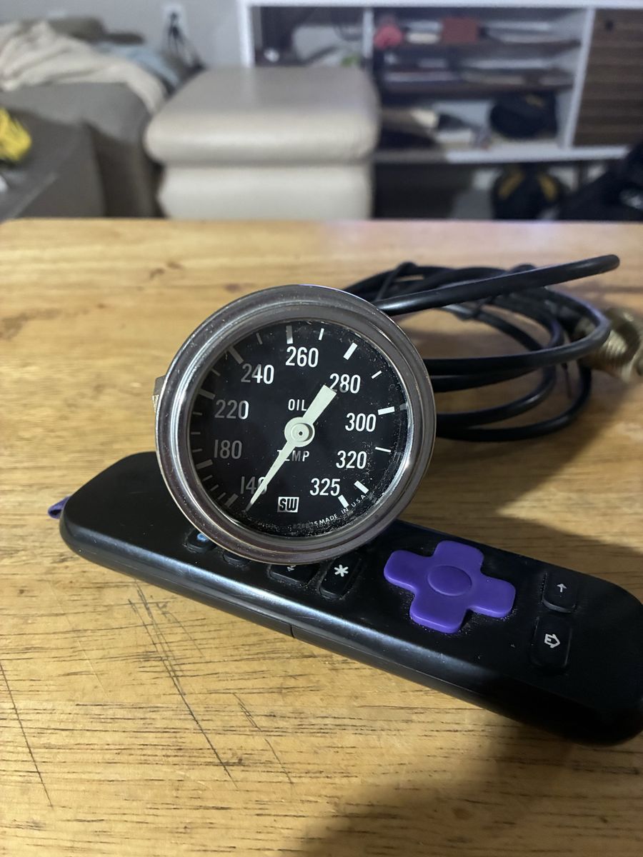 Stewart-Warner   72 mech template gauge