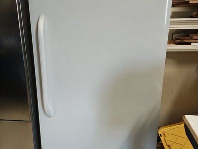 Frigidaire White Stand Up Freezer (Model FFFU21M1QWE)