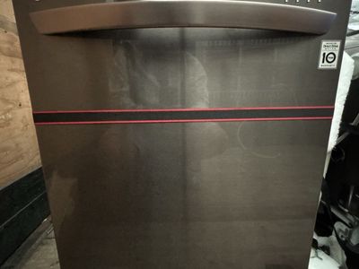 LG 24” BULIT IN QUAD WASH PRO !