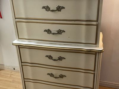 Super cute antique farmhouse style dresser