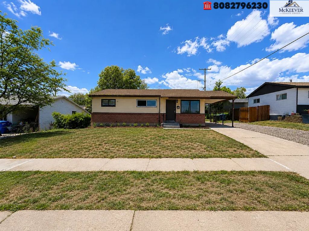 Updated 5 Bedroom Home for Rent Spacious Backyard & Modern Updates