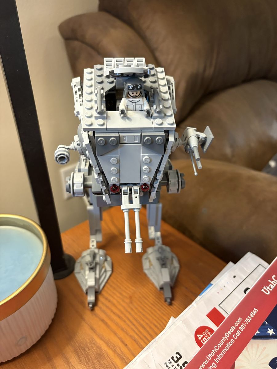 Main image 4