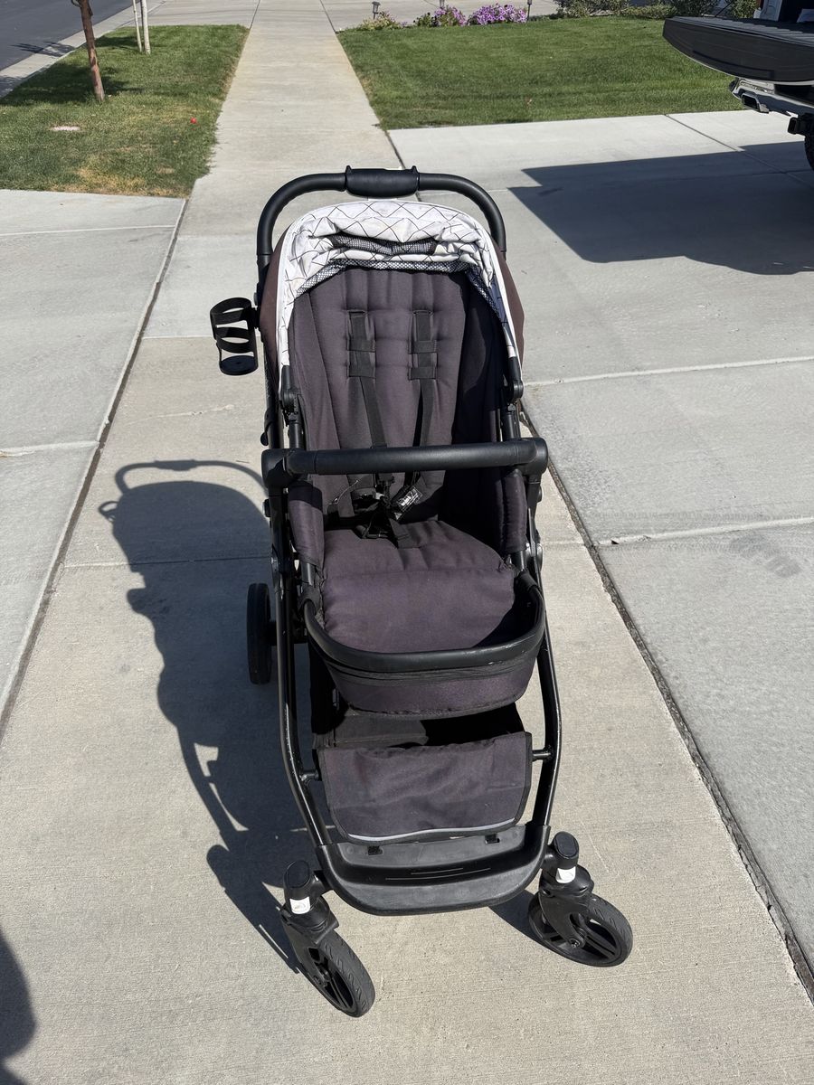 Mockingbird Single-to-Double Stroller - Black with Geometric Canopy.