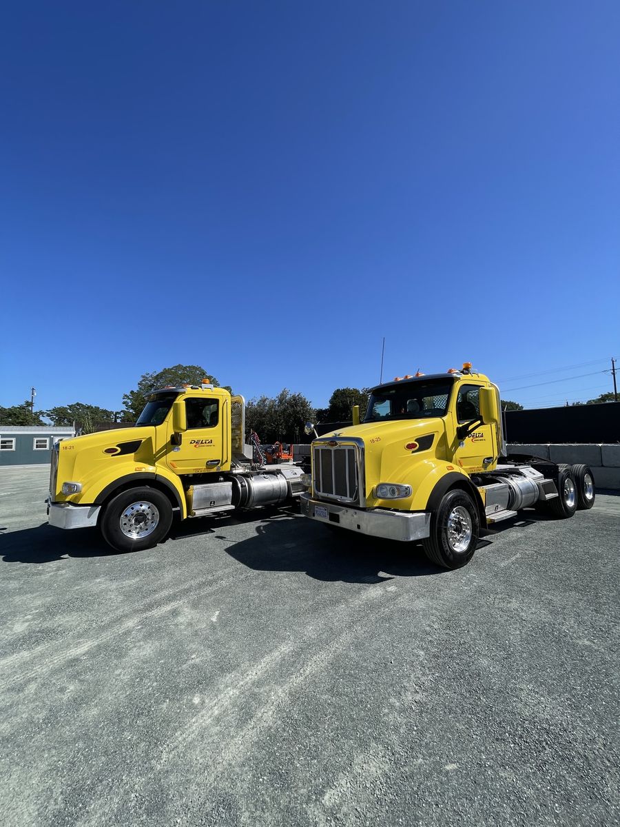 2018 Peterbilt 567 Low Miles