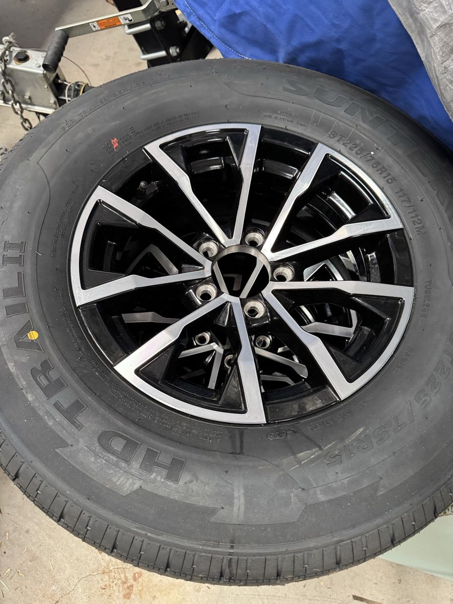 225/75R15 Brand New Wheels And Tires