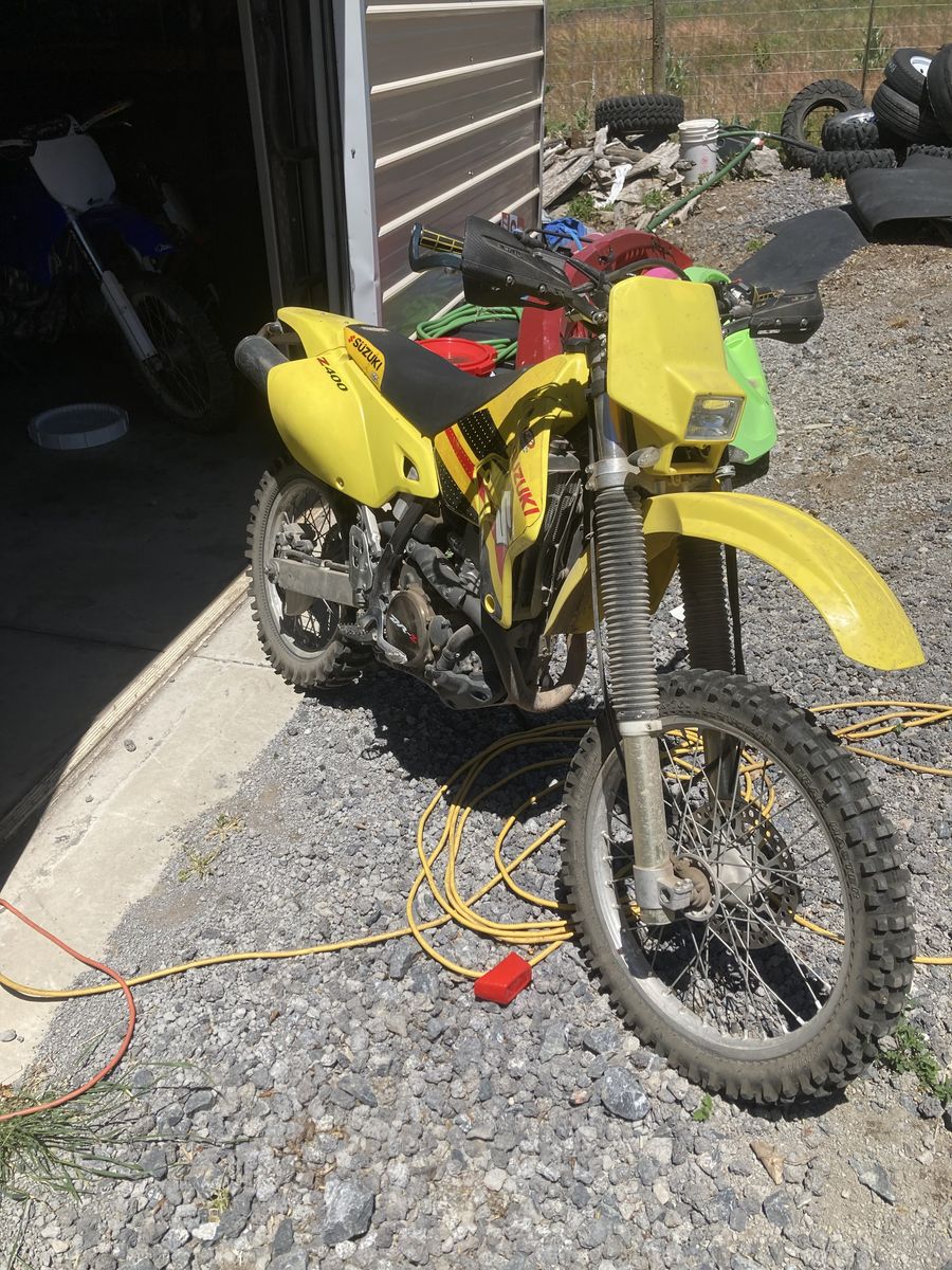 2004 DRZ400 dirt bike