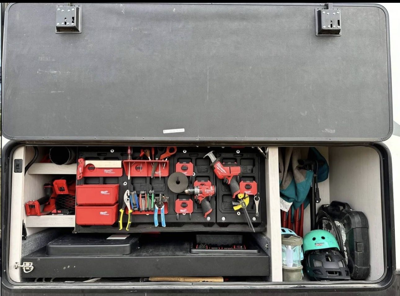 Main image 7