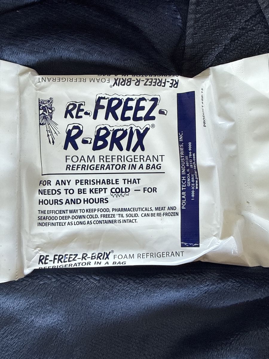 Polar Tech RE-FREEZ-R-BRIX Foam Refrigerant Ice Pack - Keep Perishables Cold for Hours, #RB-15