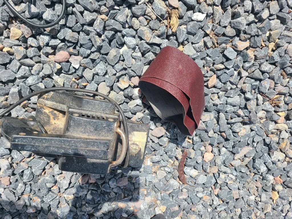 3" dustless belt sander 315 11750 with new belts