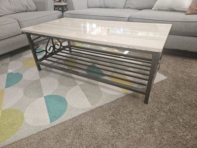 3 piece Coffee and End Table set