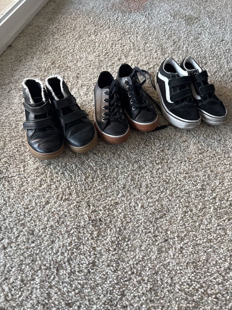 Kids Shoes New/Barely used
