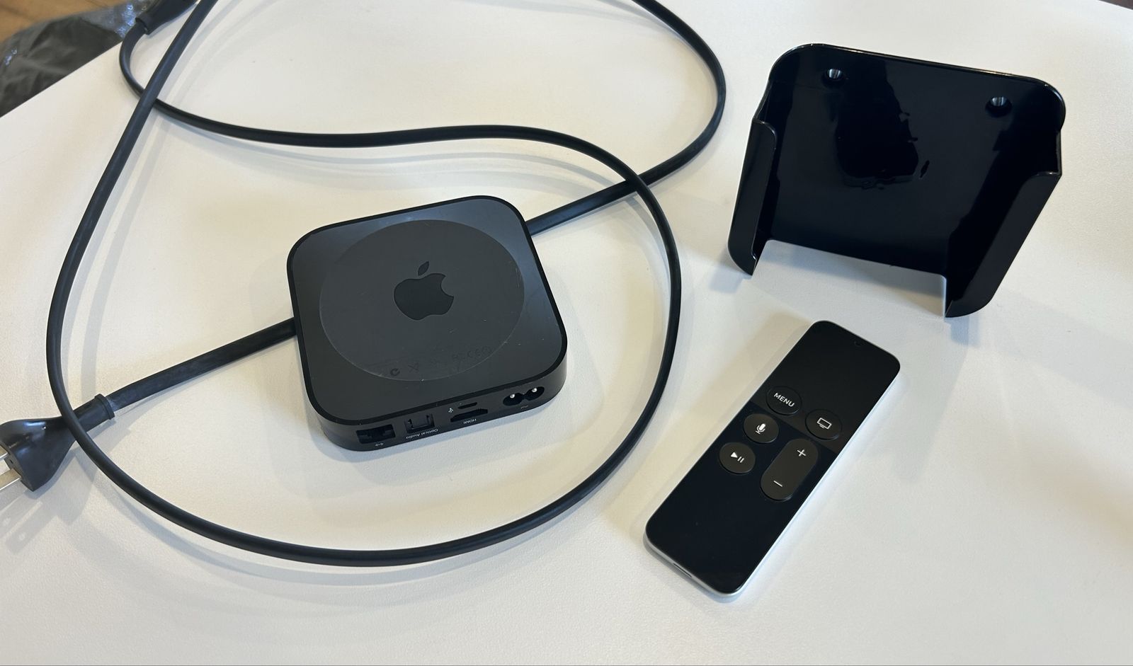 Apple TV (3rd Generation) A1427 Remote Wall Mount