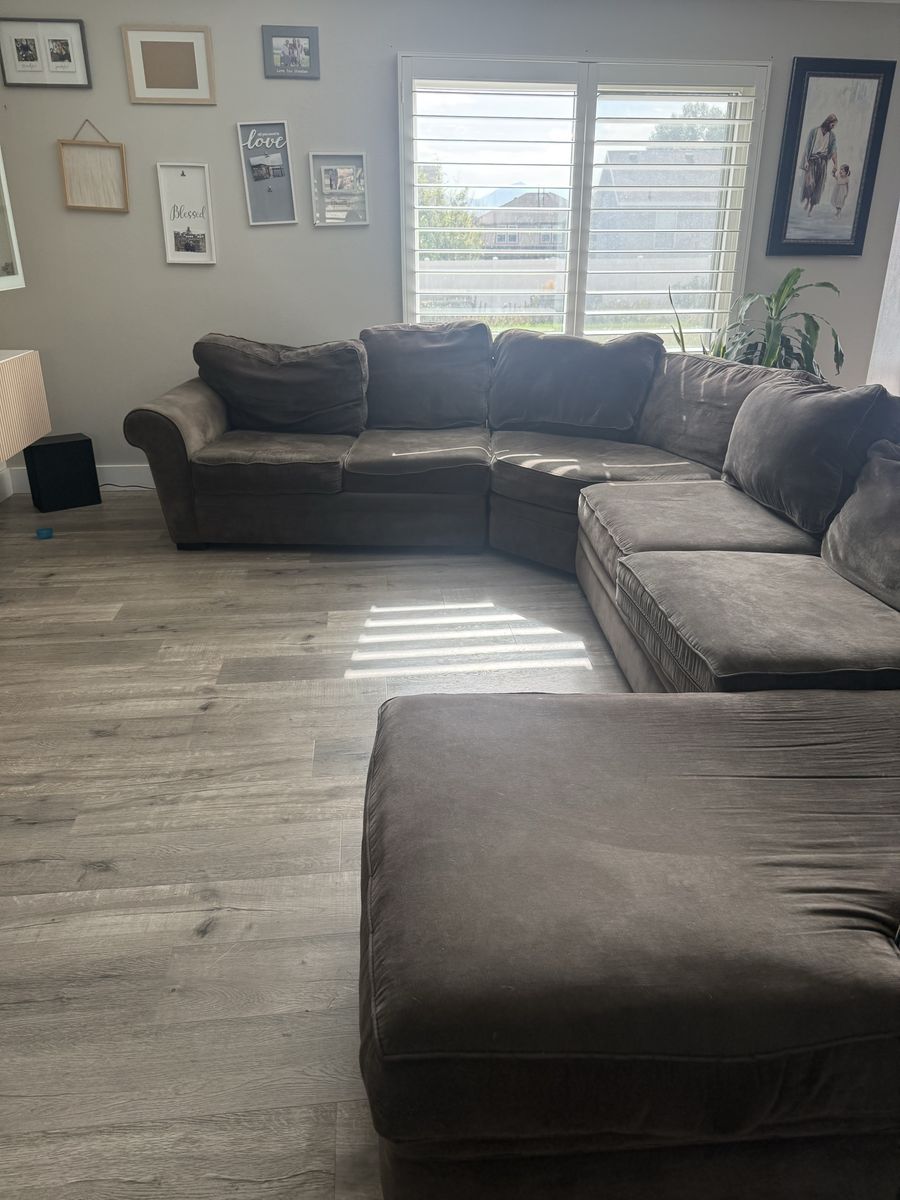Couch sectional