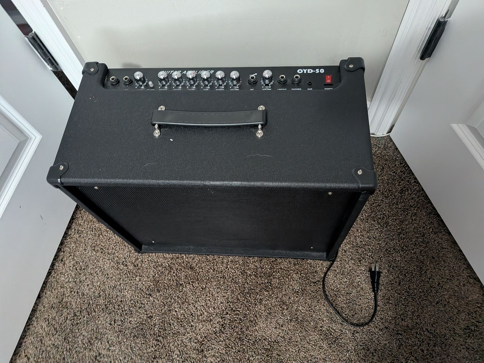 Main image 3