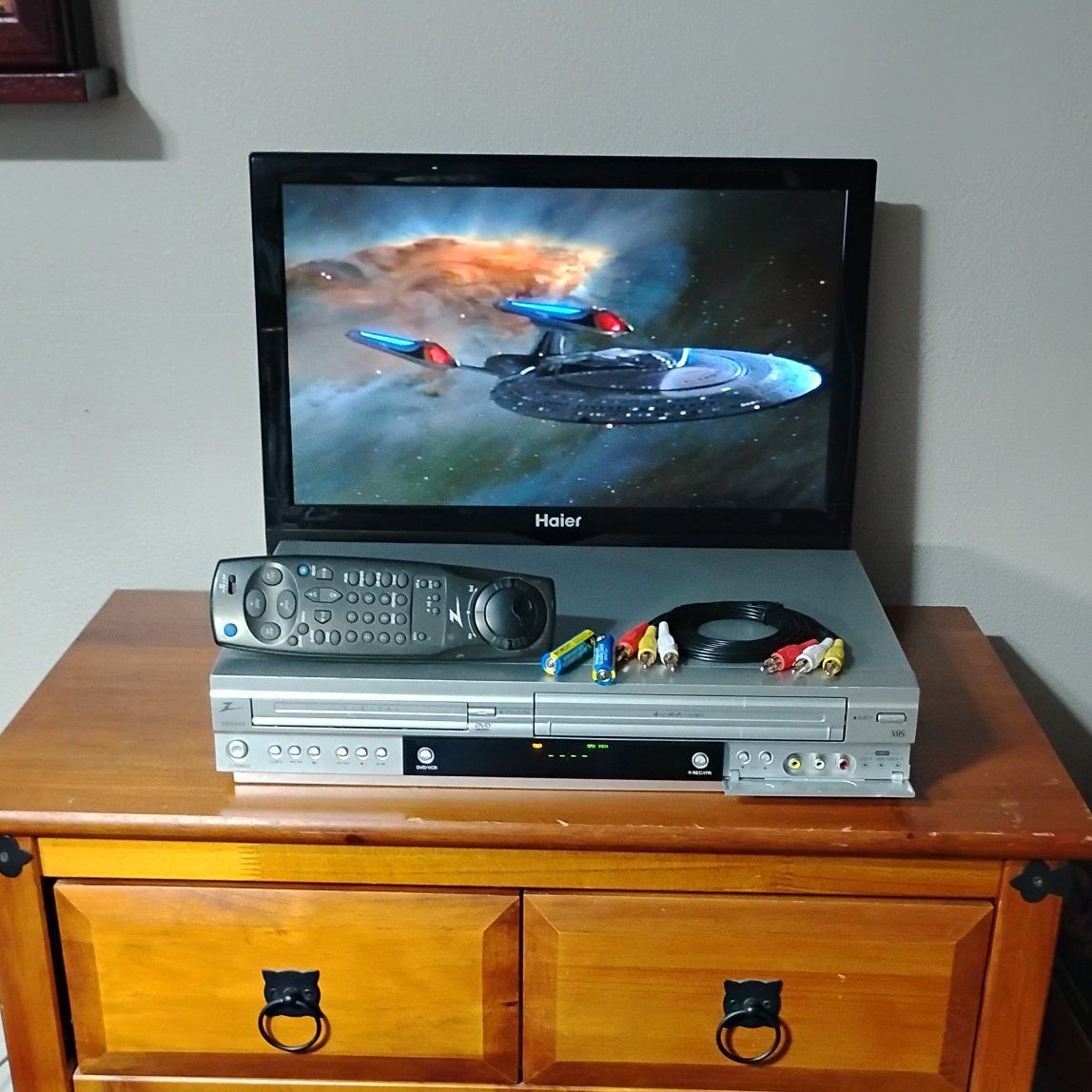 zenith VCR VHS DVD combo player with remote