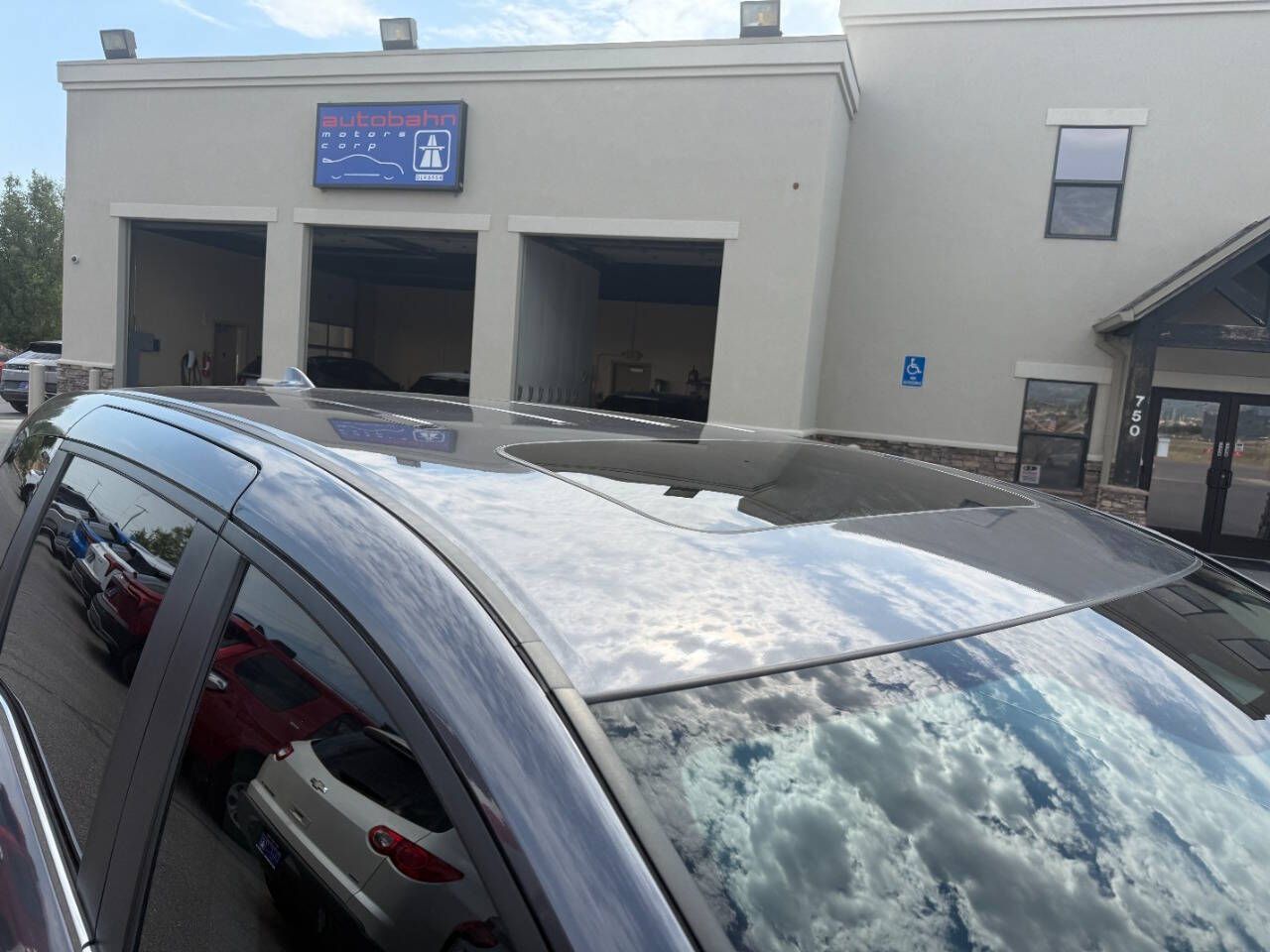 Main image 11