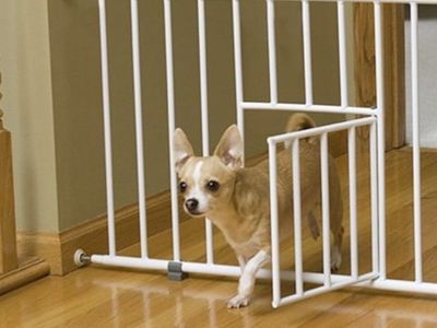Pet Gate with Pet Door - 18" Tall, 18-31”Wide, Pressure/Hardware Mount