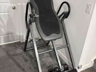 Innova InversioN Table W/ Handles & Ankle Rollers