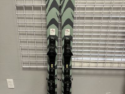 Salomon QST 92 152cm w/Salomon M10 GW Adjustable Bindings-Lightly Used 2026