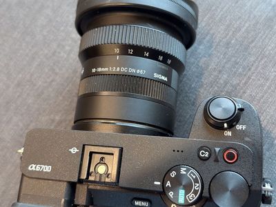 Sony A6700