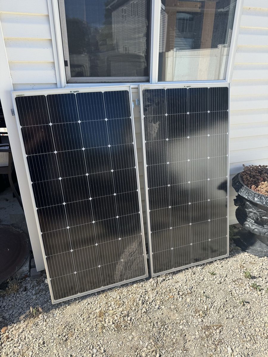 BougeRV 200W Solar Panels (Set of 2) NEW, Never Installed $200 for Both