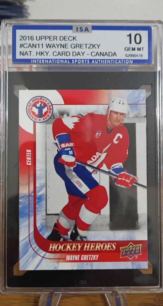 2016 Upper Deck Wayne Gretzky Graded 10 Hockey Car