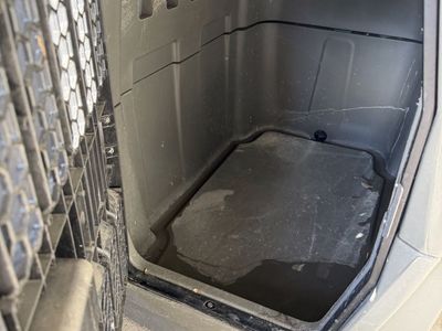 Gunner Kennel Heavy-Duty Plastic Pet Kennel/Crate - Durable Dog Travel Carrier