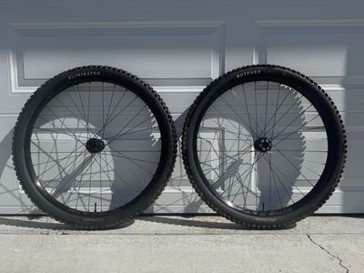 Race Face ARC30 29er Wheelset with CushCore