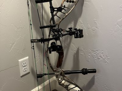 Fully Loaded Hoyt Nitrum Turbo Compound Bow