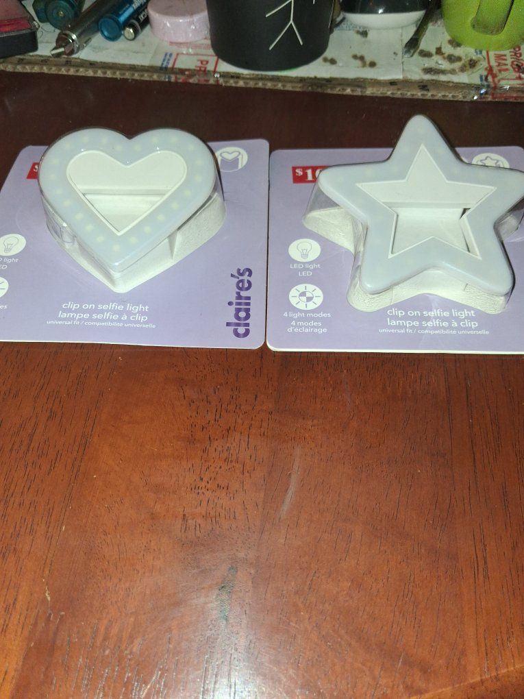 Claire's Clip-On LED Selfie Light - Heart & Star Shapes, Universal Fit, 4 Light Modes