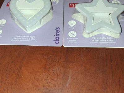 Claire's Clip-On LED Selfie Light - Heart & Star Shapes, Universal Fit, 4 Light Modes