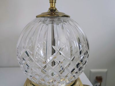 Vintage Waterford Crystal "Lismore" Globe Table Lamp with Crescent Brass Base – Complete