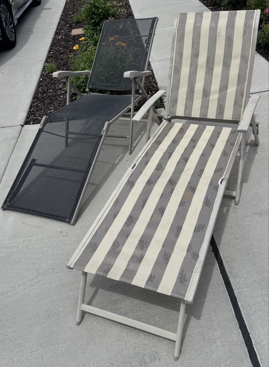 Outdoor Foldup Lawn Chairs