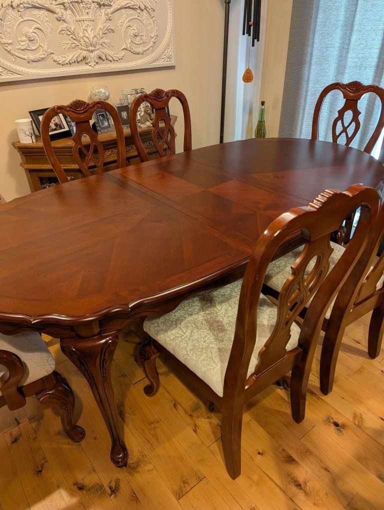 7 Piece Dining Table with Chairs